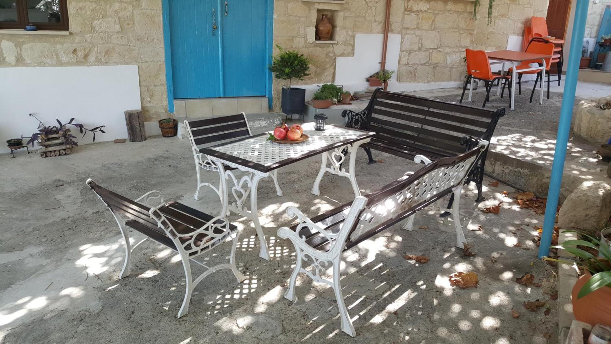 Gasthaus Faith'S Stone House Simou Exterior foto